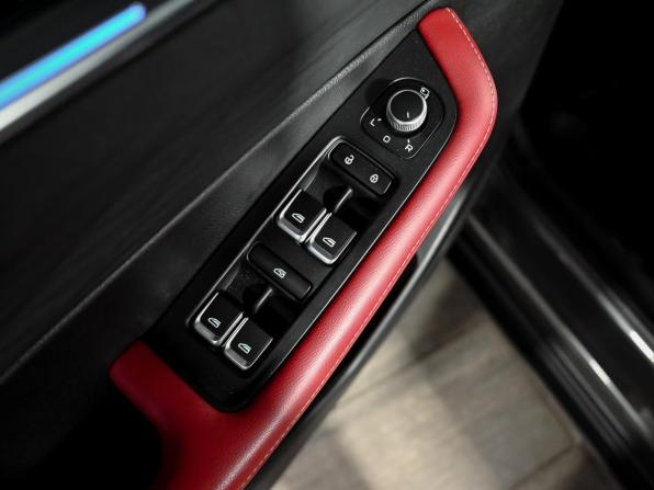 Geely Coolray I Рестайлинг с пробегом 2024 года, цена 2 185 000 рублей, 43311 км, внедорожник, Автокод Объявления