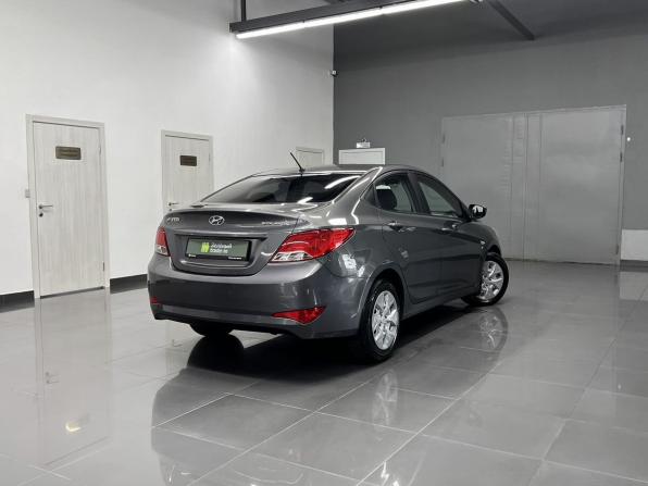 Hyundai Solaris I Рестайлинг с пробегом 2014 года, цена 1 020 000 рублей, 135065 км, седан, Автокод Объявления