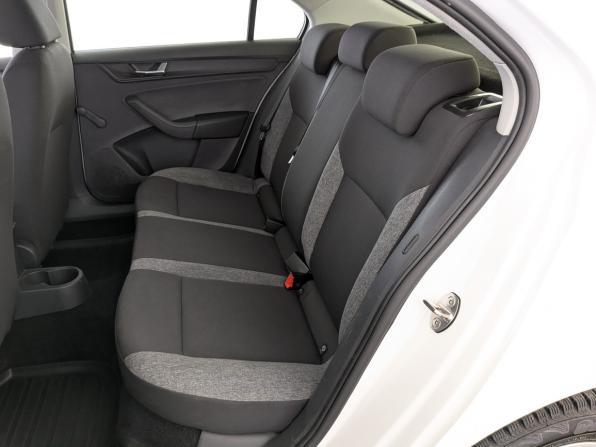 Skoda Rapid II с пробегом 2021 года, цена 1 050 000 рублей, 281341 км, лифтбек, Автокод Объявления