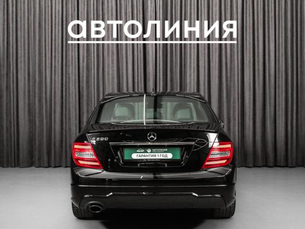 Mercedes-Benz C-Класс III (W204) Рестайлинг с пробегом 2012 года, цена 1 400 000 рублей, 109000 км, седан, Автокод Объявления