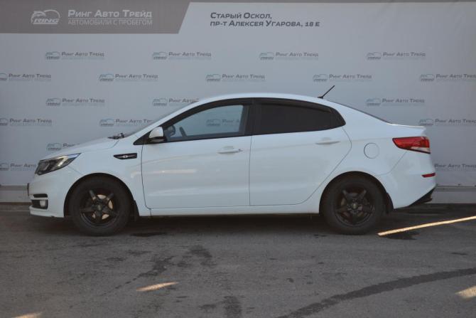 Kia Rio III Рестайлинг с пробегом 2015 года, цена 1 010 000 рублей, 165300 км, седан, Автокод Объявления