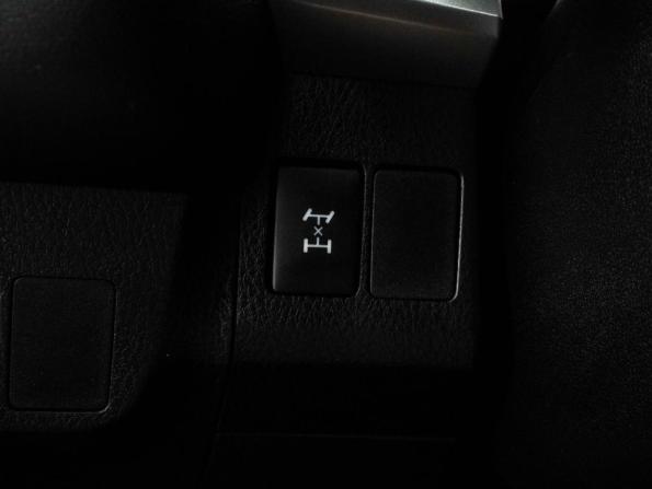 Toyota RAV4 IV (XA40) Рестайлинг с пробегом 2015 года, цена 2 019 000 рублей, 166623 км, внедорожник, Автокод Объявления