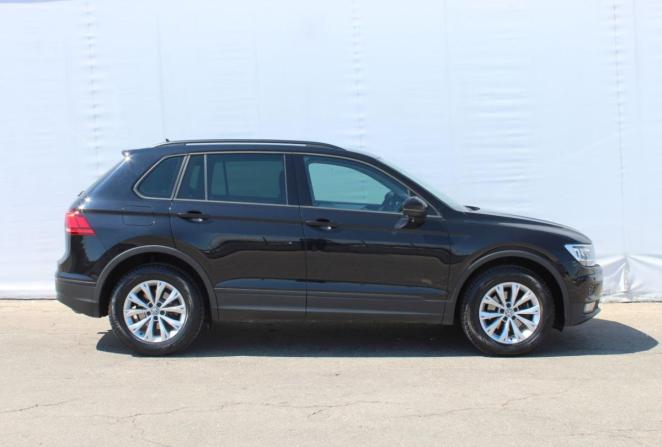 Volkswagen Tiguan II Рестайлинг с пробегом 2020 года, цена 2 300 000 рублей, 98954 км, внедорожник, Автокод Объявления