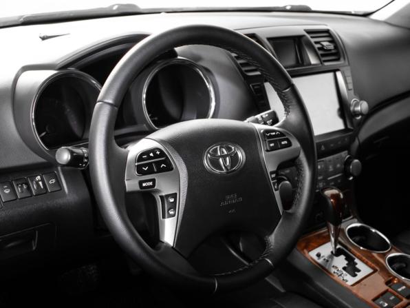 Toyota Highlander II (XU40) Рестайлинг с пробегом 2011 года, цена 1 669 000 рублей, 286154 км, внедорожник, Автокод Объявления