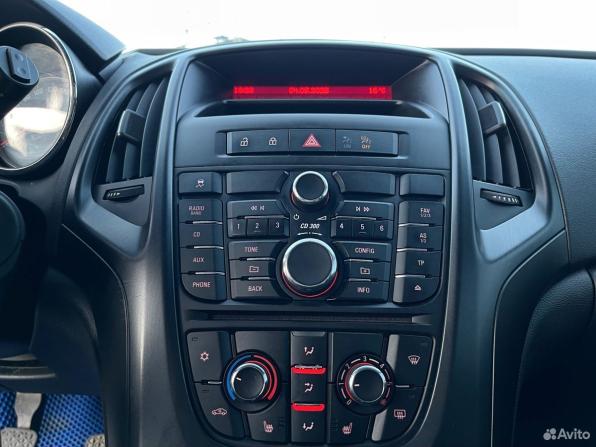 Opel Astra J с пробегом 2012 года, цена 619 000 рублей, 131037 км, хэтчбек, Автокод Объявления