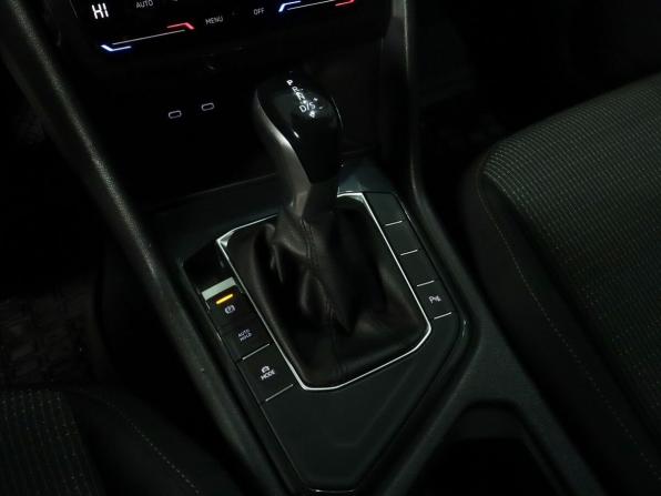 Volkswagen Tiguan II Рестайлинг с пробегом 2021 года, цена 2 360 000 рублей, 92950 км, внедорожник, Автокод Объявления