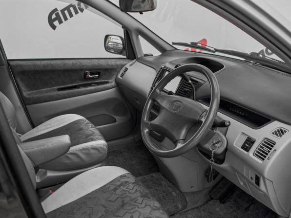 Toyota Nadia с пробегом 1999 года, цена 550 000 рублей, 290353 км, минивэн, Автокод Объявления