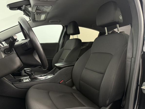 Chevrolet Malibu IX Рестайлинг с пробегом 2021 года, цена 1 559 000 рублей, 106000 км, седан, Автокод Объявления