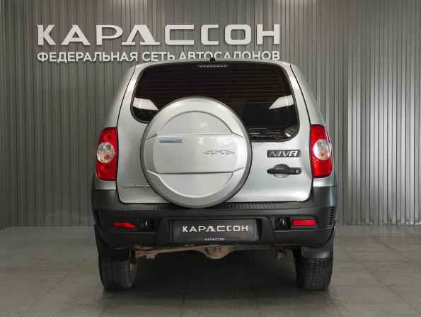 Chevrolet Niva I Рестайлинг с пробегом 2015 года, цена 640 000 рублей, 163215 км, внедорожник, Автокод Объявления