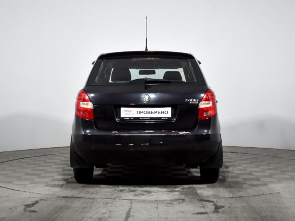 Skoda Fabia II Рестайлинг с пробегом 2010 года, цена 500 000 рублей, 212100 км, хэтчбек, Автокод Объявления