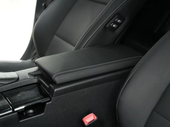 Lexus ES VI с пробегом 2013 года, цена 2 270 000 рублей, 125000 км, седан, Автокод Объявления