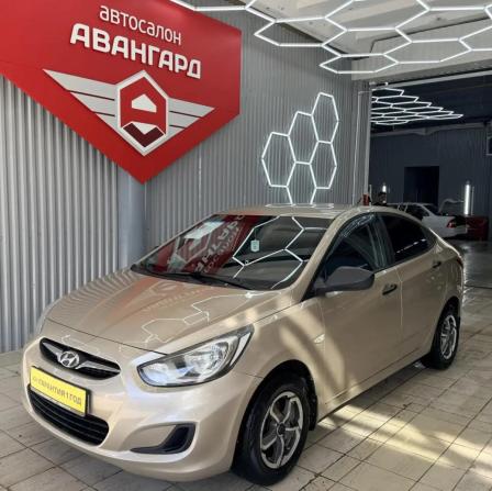 Hyundai Solaris I с пробегом 2013 года, цена 730 000 рублей, 130710 км, седан, Автокод Объявления
