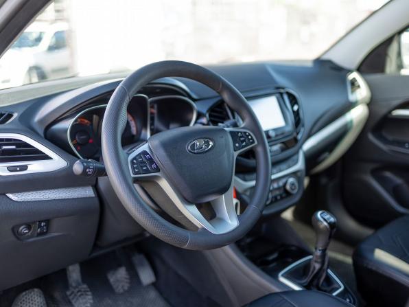 Lada (ВАЗ) Vesta I с пробегом 2019 года, цена 1 259 000 рублей, 93500 км, универсал, Автокод Объявления
