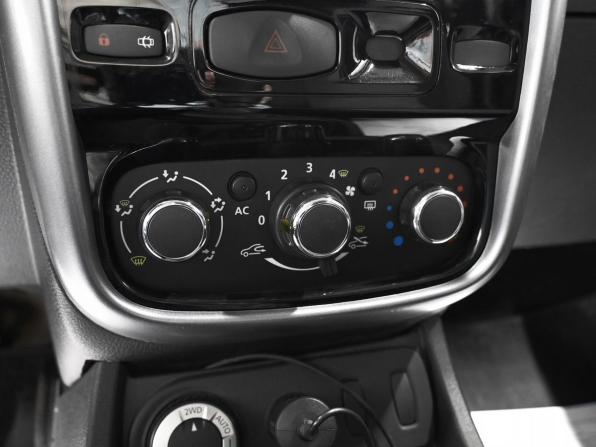 Renault Duster I с пробегом 2013 года, цена 830 000 рублей, 216748 км, внедорожник, Автокод Объявления