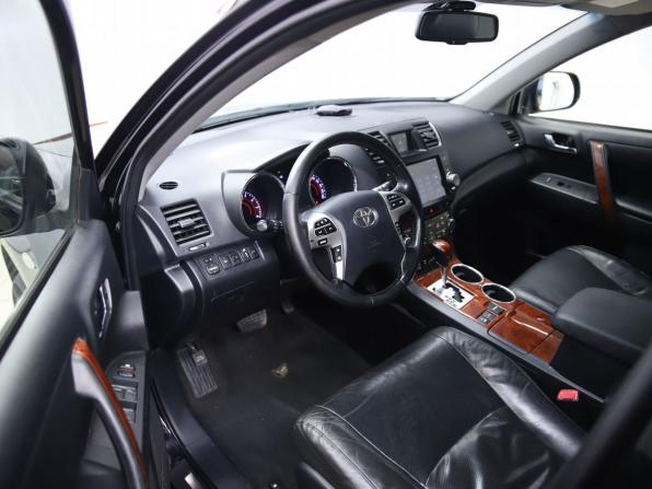 Toyota Highlander II (XU40) Рестайлинг с пробегом 2013 года, цена 1 730 000 рублей, 360705 км, внедорожник, Автокод Объявления