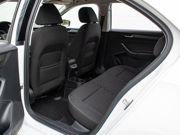 Skoda Rapid II с пробегом 2021 года, цена 1 820 000 рублей, 53121 км, лифтбек, Автокод Объявления