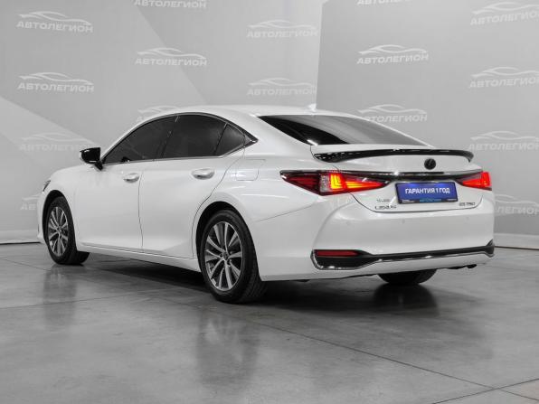 Lexus ES VII с пробегом 2019 года, цена 4 090 000 рублей, 63000 км, седан, Автокод Объявления