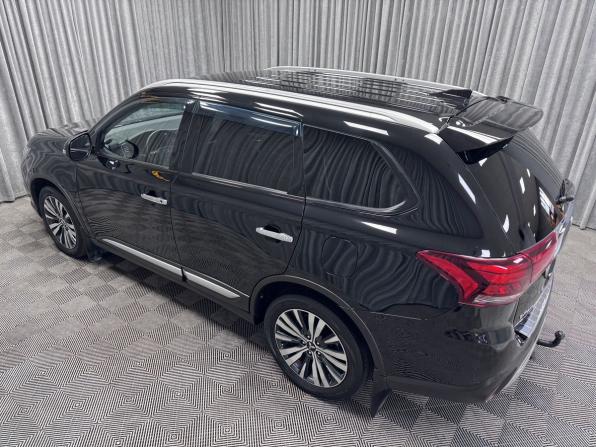 Mitsubishi Outlander III Рестайлинг 3 с пробегом 2020 года, цена 2 630 000 рублей, 95095 км, внедорожник, Автокод Объявления
