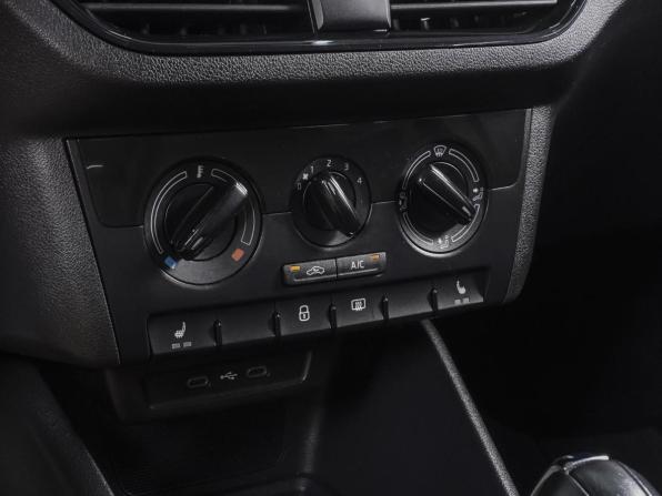 Volkswagen Polo VI с пробегом 2021 года, цена 1 619 000 рублей, 81392 км, лифтбек, Автокод Объявления