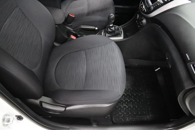 Hyundai Solaris I Рестайлинг с пробегом 2016 года, цена 895 950 рублей, 155993 км, седан, Автокод Объявления