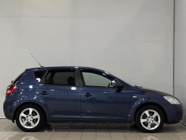 Kia Ceed I с пробегом 2007 года, цена 679 000 рублей, 210216 км, хэтчбек, Автокод Объявления
