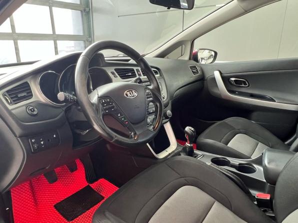 Kia Ceed II с пробегом 2013 года, цена 699 000 рублей, 280648 км, универсал, Автокод Объявления