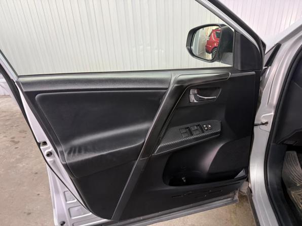 Toyota RAV4 IV (XA40) с пробегом 2014 года, цена 1 947 000 рублей, 107576 км, внедорожник, Автокод Объявления