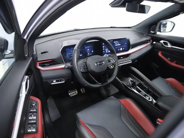 Geely Coolray I Рестайлинг с пробегом 2023 года, цена 2 120 000 рублей, 35124 км, внедорожник, Автокод Объявления