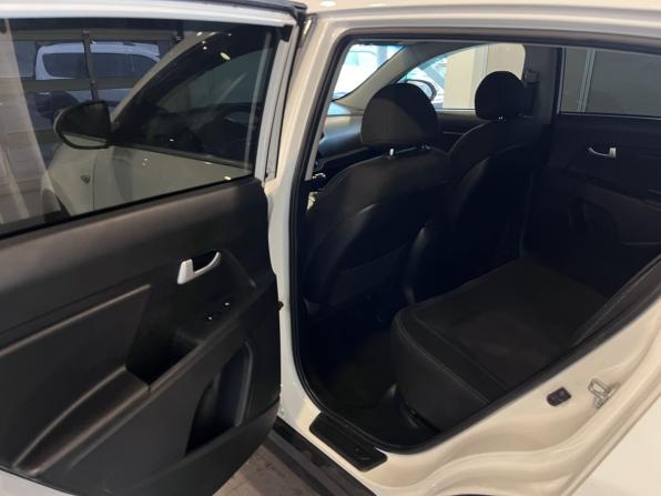 Kia Sportage III Рестайлинг с пробегом 2015 года, цена 936 000 рублей, 220292 км, внедорожник, Автокод Объявления