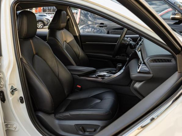 Toyota Camry VIII (XV70) с пробегом 2021 года, цена 3 249 009 рублей, 75475 км, седан, Автокод Объявления