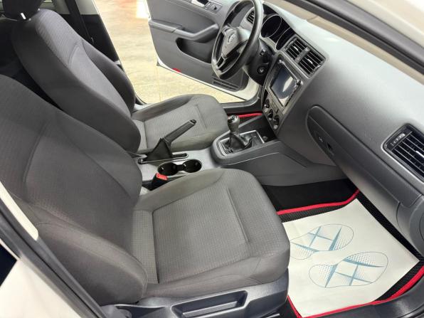 Volkswagen Jetta VI Рестайлинг с пробегом 2015 года, цена 1 160 000 рублей, 106837 км, седан, Автокод Объявления