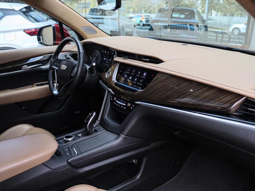 Cadillac XT6 I Москва  - изображение 11