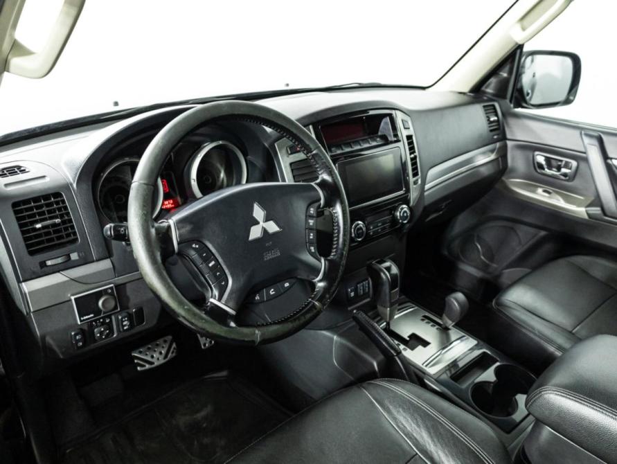 Mitsubishi Pajero IV Рестайлинг 2 Санкт-Петербург  - изображение 12