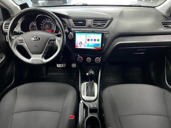 Kia Rio III Рестайлинг с пробегом 2017 года, цена 1 319 000 рублей, 41453 км, хэтчбек, Автокод Объявления