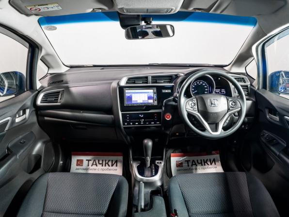 Honda Fit III Рестайлинг с пробегом 2017 года, цена 1 160 000 рублей, 75000 км, хэтчбек, Автокод Объявления