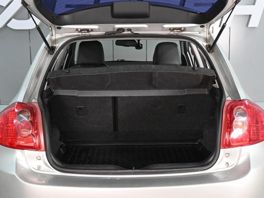 Toyota Auris I Ростов-на-Дону  - изображение 21