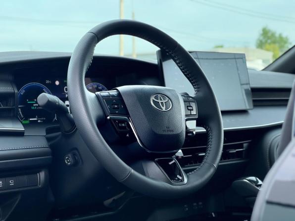 Toyota Camry IX (XV80) China Market с пробегом 2026 года, цена 4 220 000 рублей, 10 км, седан, Автокод Объявления