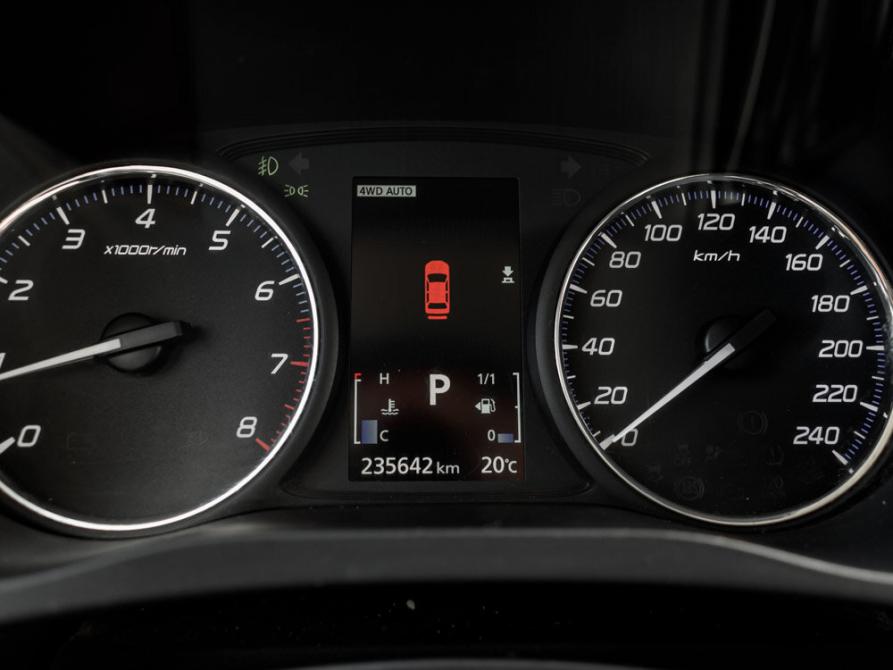 Mitsubishi Outlander III Рестайлинг 2 Екатеринбург  - изображение 17