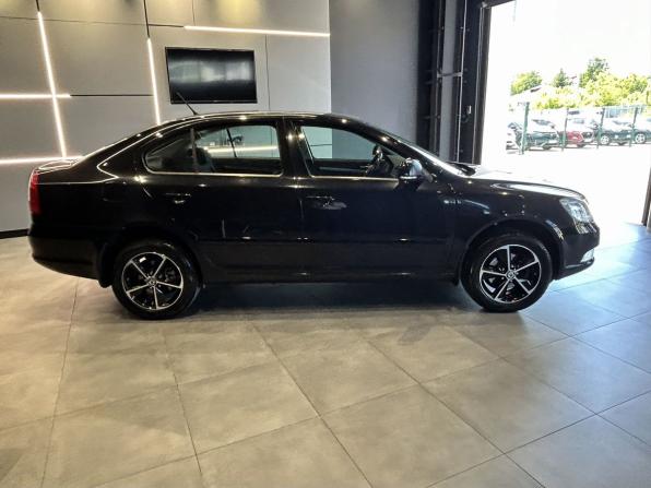 Skoda Octavia II (A5) Рестайлинг с пробегом 2011 года, цена 790 000 рублей, 183049 км, лифтбек, Автокод Объявления