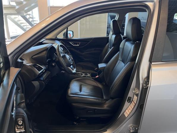 Subaru Forester V с пробегом 2018 года, цена 2 468 000 рублей, 127642 км, внедорожник, Автокод Объявления