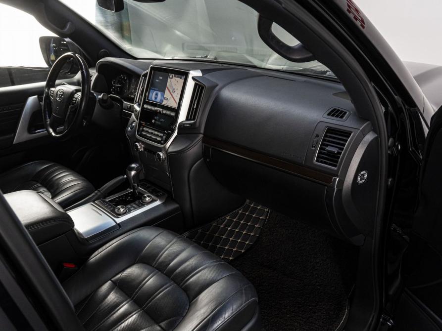 Toyota Land Cruiser 200 Series Рестайлинг 2 Тюмень  - изображение 18