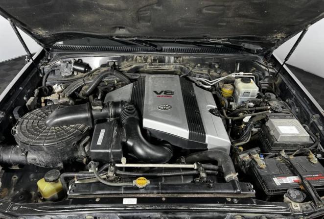 Toyota Land Cruiser 100 Series Рестайлинг 1 с пробегом 2005 года, цена 2 050 000 рублей, 284942 км, внедорожник, Автокод Объявления