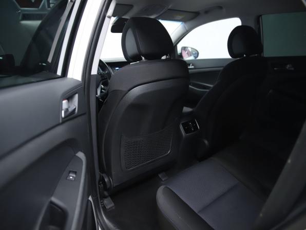 Hyundai Tucson III с пробегом 2015 года, цена 1 990 000 рублей, 111218 км, внедорожник, Автокод Объявления
