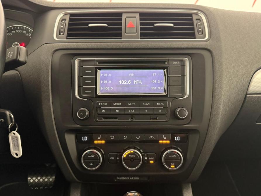 Volkswagen Jetta VI Псков  - изображение 14