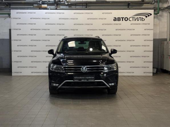 Volkswagen Tiguan II с пробегом 2019 года, цена 2 399 000 рублей, 150000 км, внедорожник, Автокод Объявления