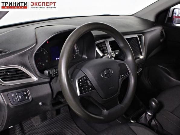 Hyundai Solaris II Рестайлинг с пробегом 2020 года, цена 1 097 000 рублей, 207578 км, седан, Автокод Объявления