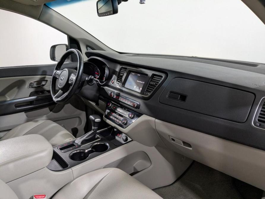 Kia Carnival III Москва  - изображение 15