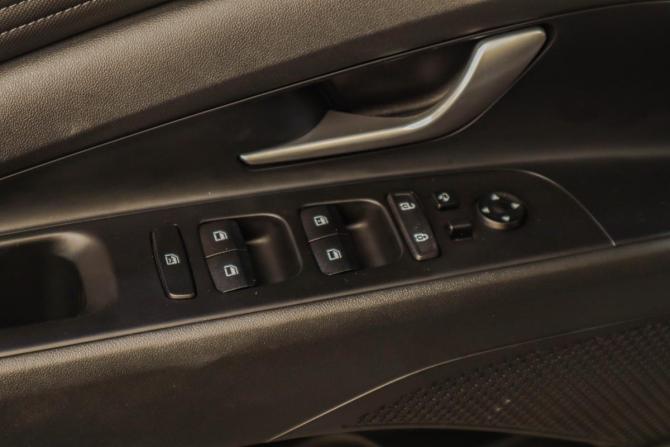 Hyundai Avante VII с пробегом 2020 года, цена 2 209 000 рублей, 43892 км, седан, Автокод Объявления