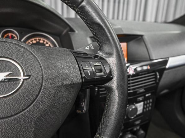 Opel Astra H Рестайлинг с пробегом 2010 года, цена 699 000 рублей, 273023 км, хэтчбек, Автокод Объявления