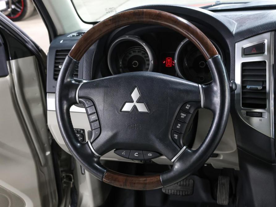 Mitsubishi Pajero IV Рестайлинг 2 Москва  - изображение 19